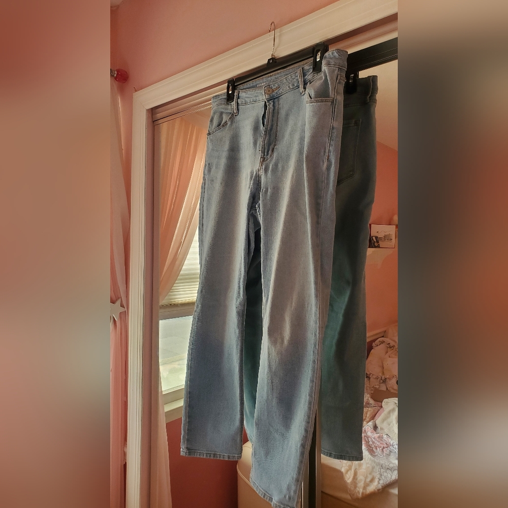 Old Navy Women's Light Blue Straight Jeans